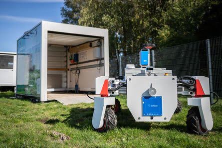 Routeurs IRG et commutateurs IDS sur plateforme Valdemar et station de base alimentées par batterie